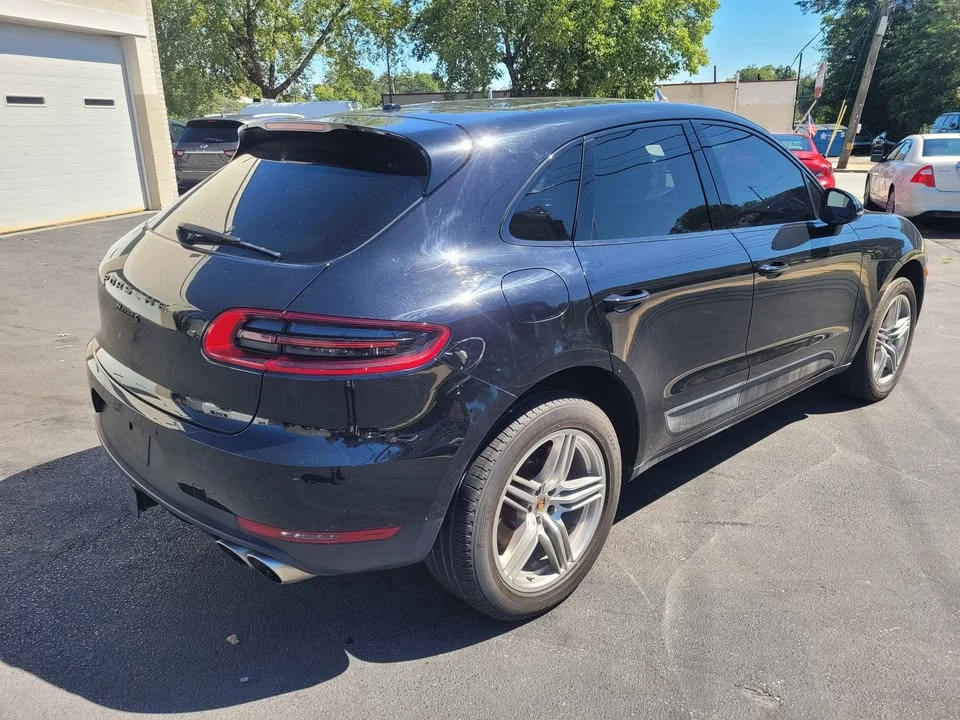 2016 Porsche Macan - Image 4 of 17
