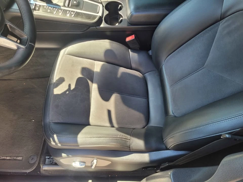 2016 Porsche Macan - Image 11 of 17