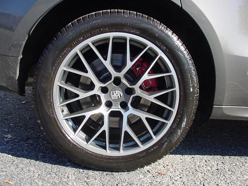 2016 Porsche Macan Turbo - Image 10 of 12