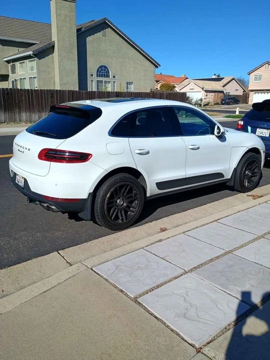 2016 Porsche Macan S - Image 4 of 4