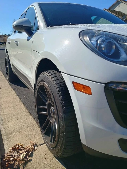 2016 Porsche Macan S - Image 2 of 4