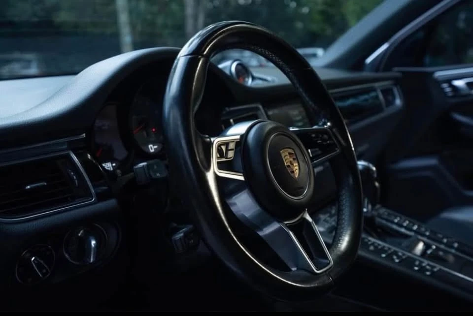2016 Porsche Macan S - Image 5 of 9