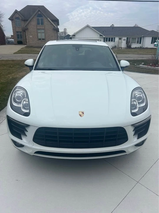 2016 Porsche Macan S - Image 2 of 9