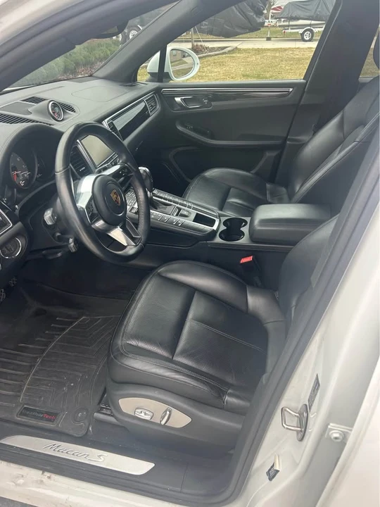 2016 Porsche Macan S - Image 8 of 9