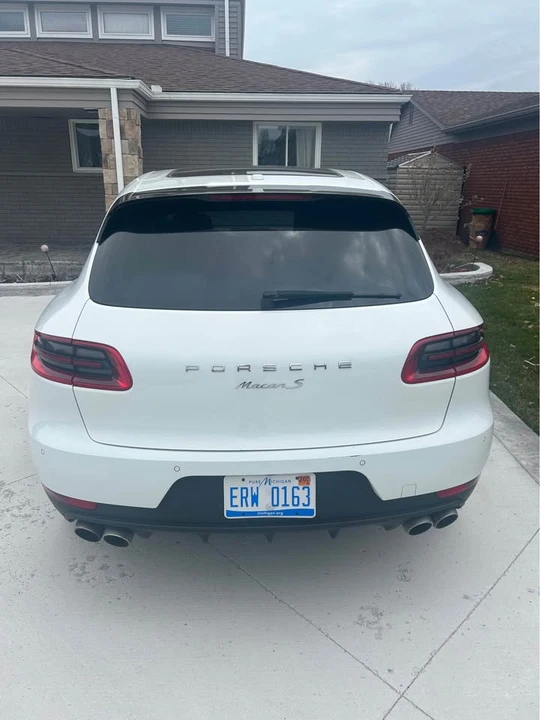 2016 Porsche Macan S - Image 4 of 9