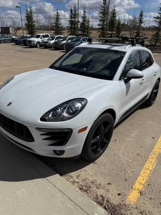 2016 Porsche Macan S - Image 2 of 7