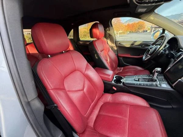 2016 Porsche Macan S - Image 9 of 14