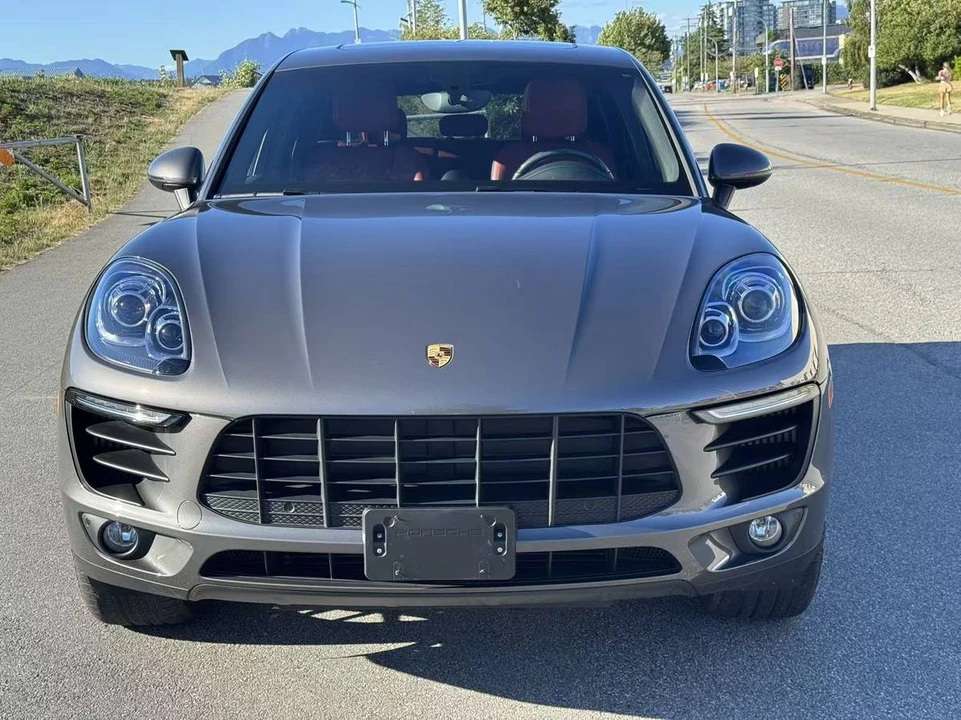 2016 Porsche Macan S - Image 2 of 15