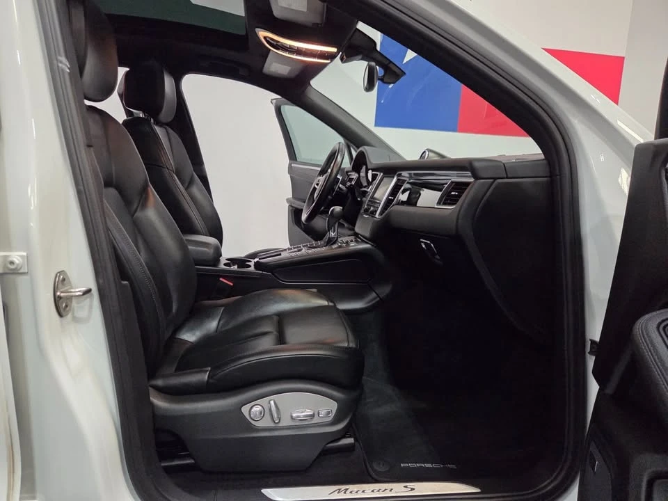 2016 Porsche Macan S - Image 7 of 20
