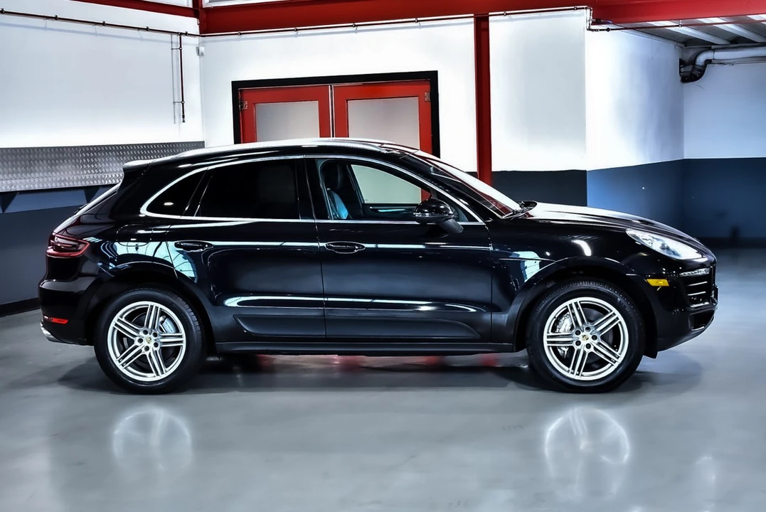2016 Porsche Macan S - Image 14 of 30