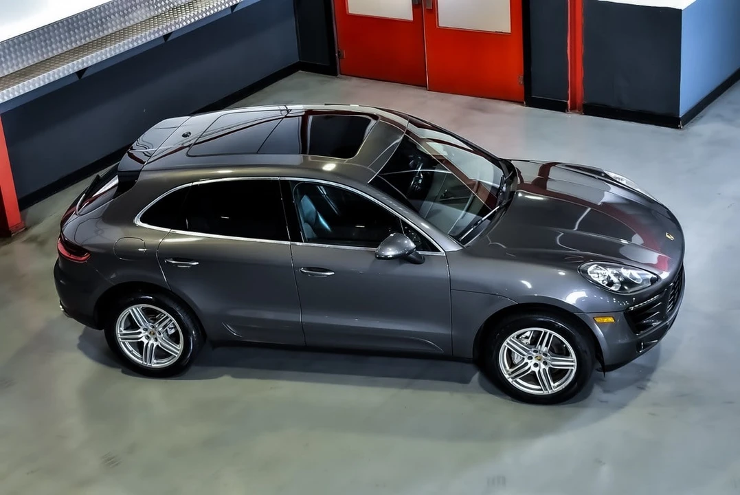 2016 Porsche Macan S - Image 13 of 30