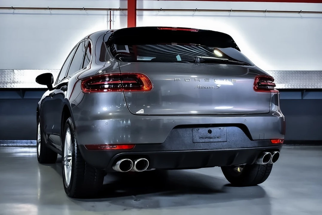 2016 Porsche Macan S - Image 16 of 30
