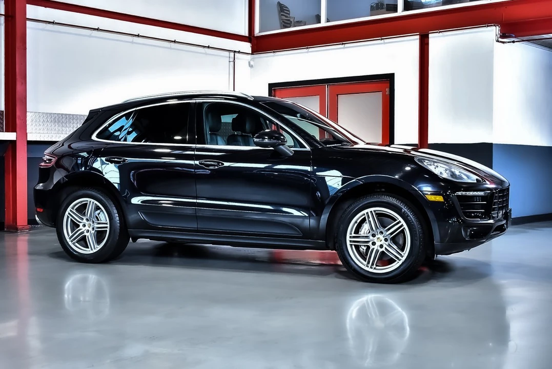 2016 Porsche Macan S - Image 13 of 30
