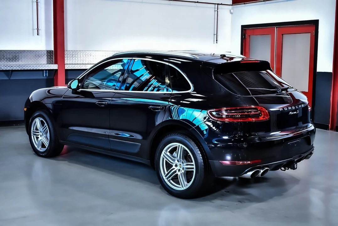 2016 Porsche Macan S - Image 23 of 30
