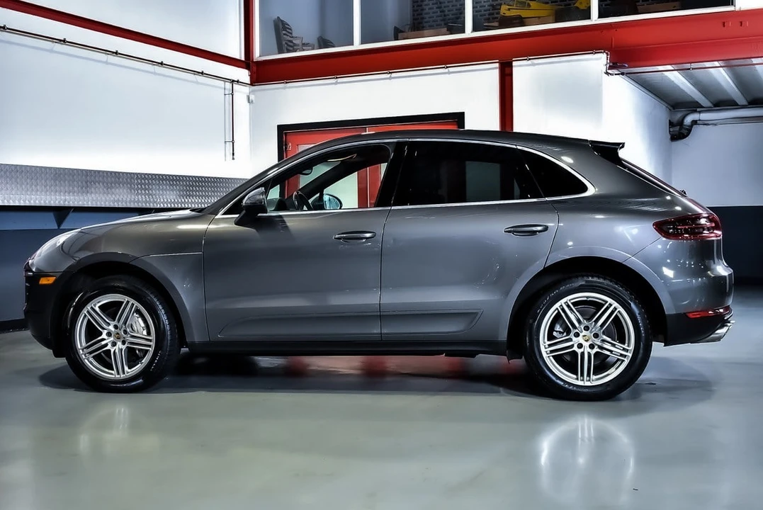 2016 Porsche Macan S - Image 21 of 30