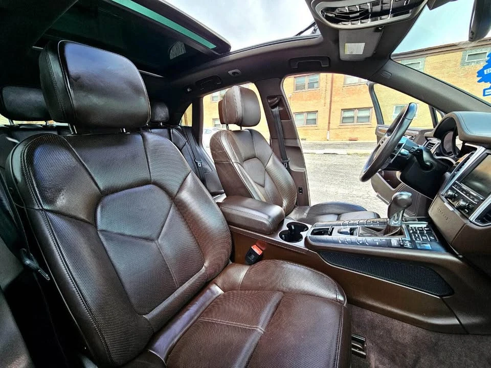 2016 Porsche Macan S - Image 9 of 15
