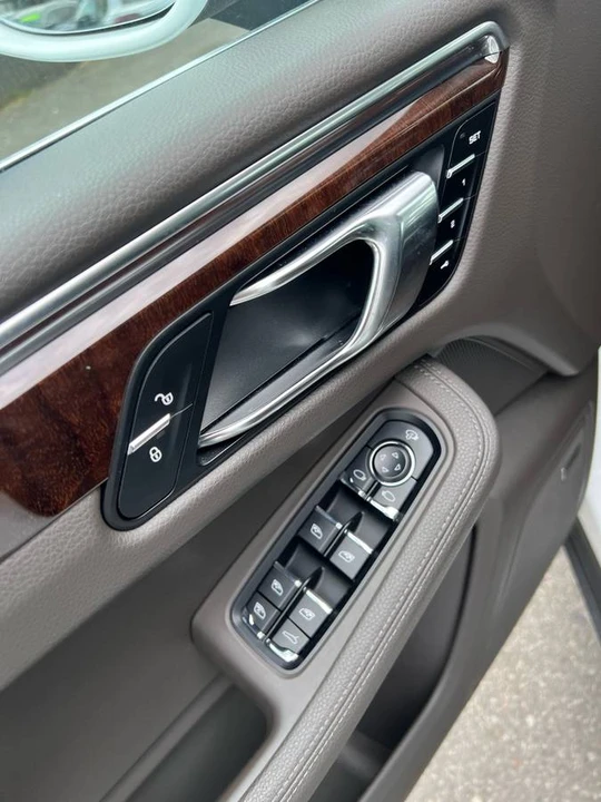 2016 Porsche Macan S - Image 8 of 20
