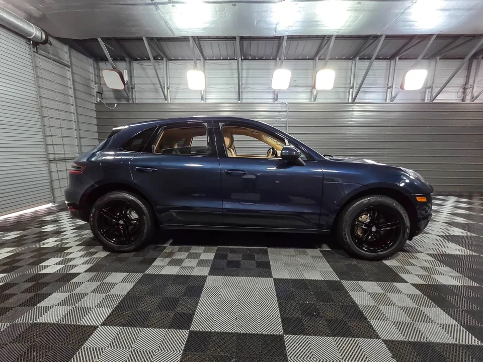 2016 Porsche Macan S - Image 9 of 21