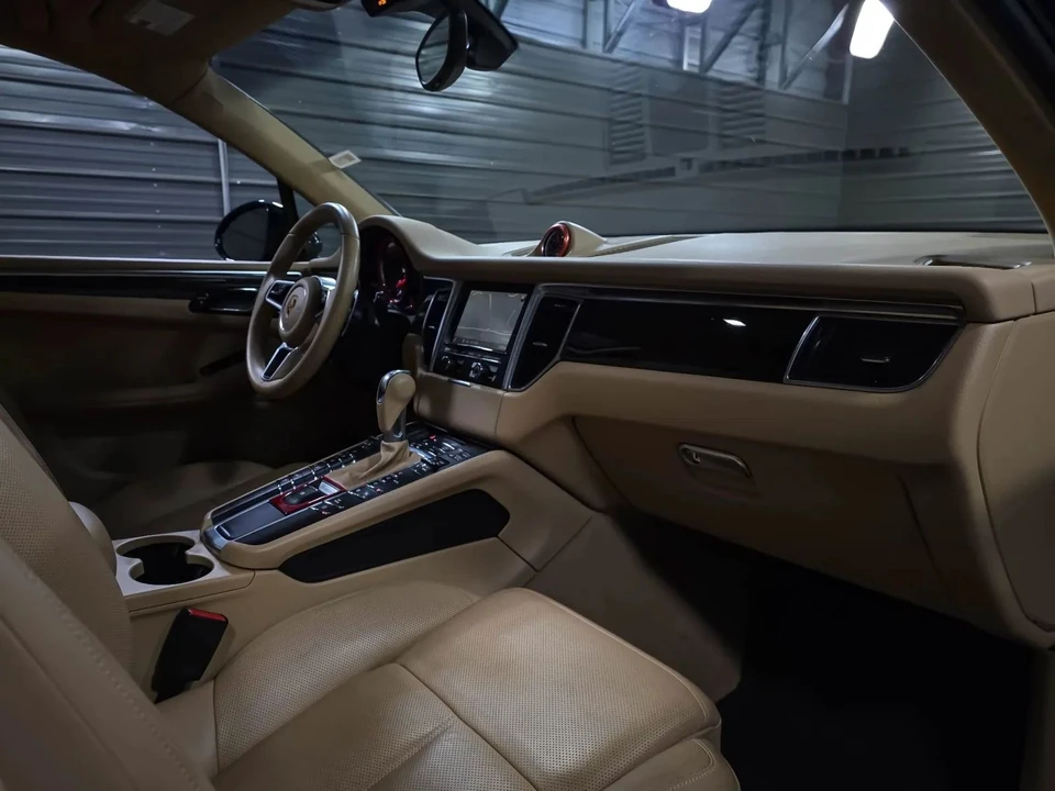 2016 Porsche Macan S - Image 12 of 21