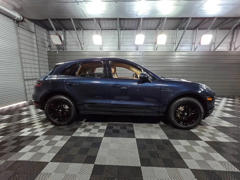 2016 Porsche Macan S - Image 9 of 12