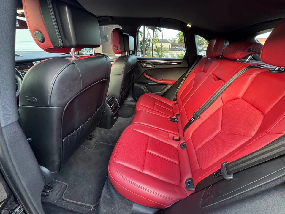 2016 Porsche Macan S - Image 9 of 16