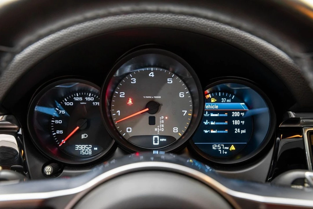 2016 Porsche Macan S - Image 29 of 31