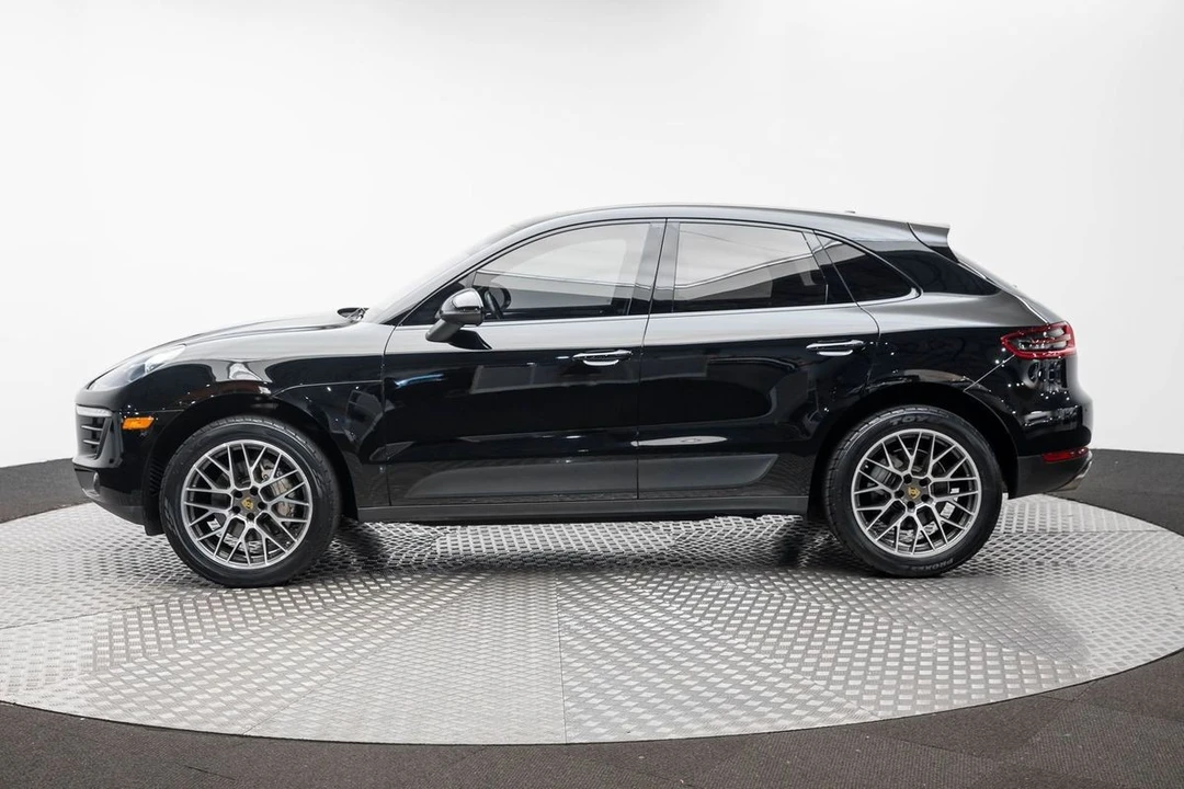 2016 Porsche Macan S - Image 8 of 31