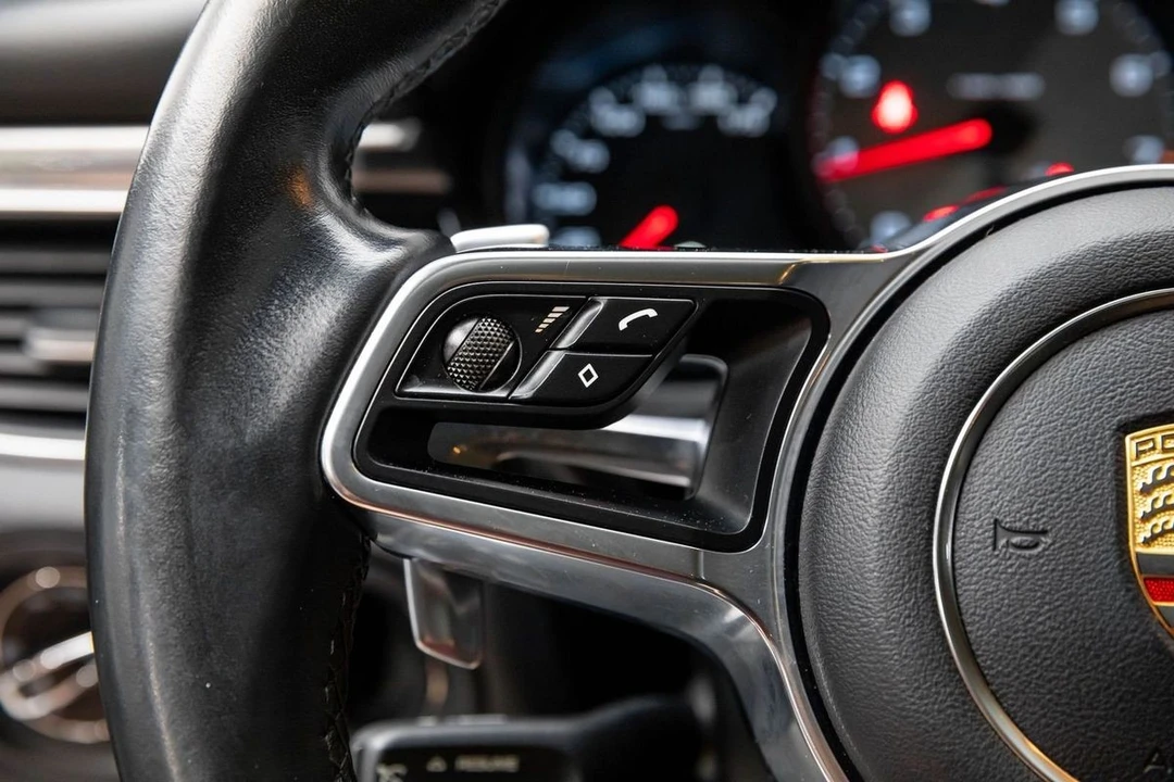 2016 Porsche Macan S - Image 27 of 31