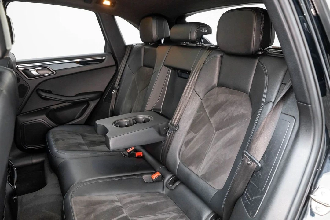 2016 Porsche Macan S - Image 20 of 31