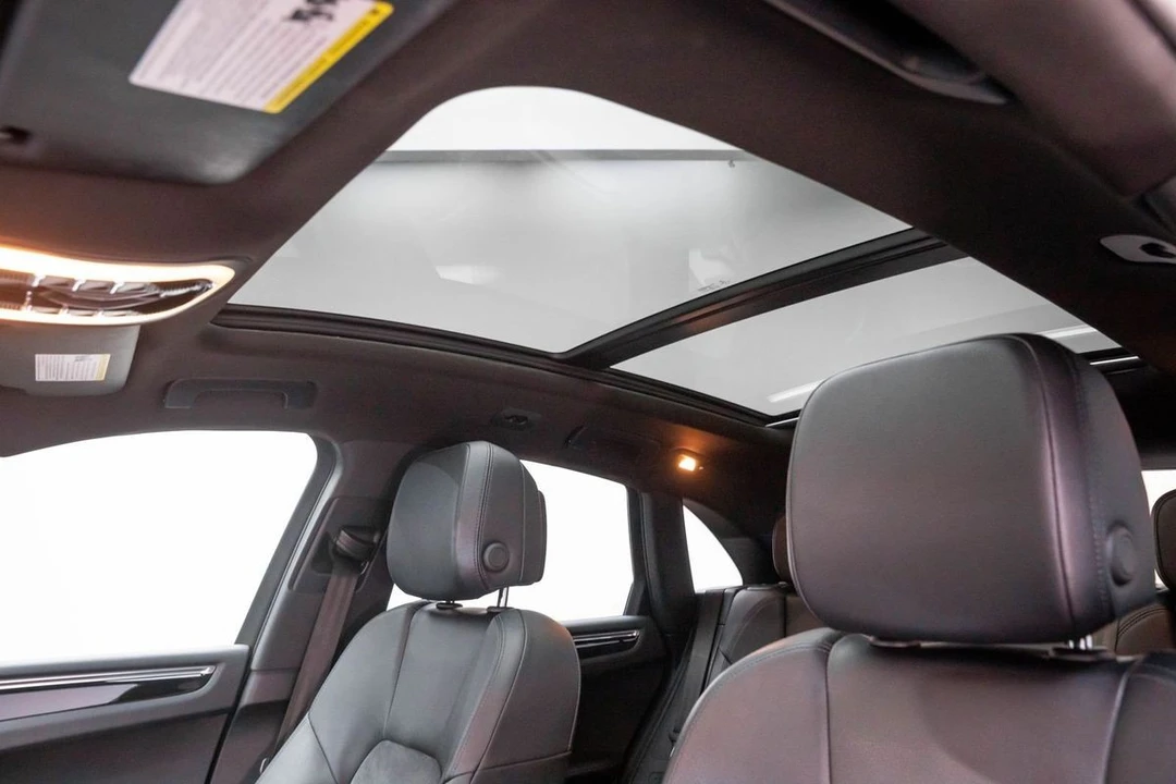 2016 Porsche Macan S - Image 21 of 31