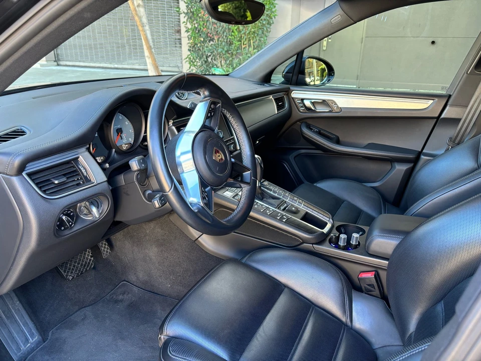 2016 Porsche Macan S - Image 11 of 19