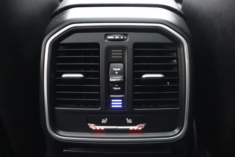 2016 Porsche Macan S - Image 14 of 15