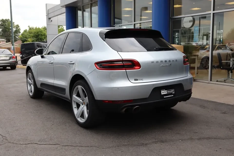 2016 Porsche Macan S - Image 2 of 15