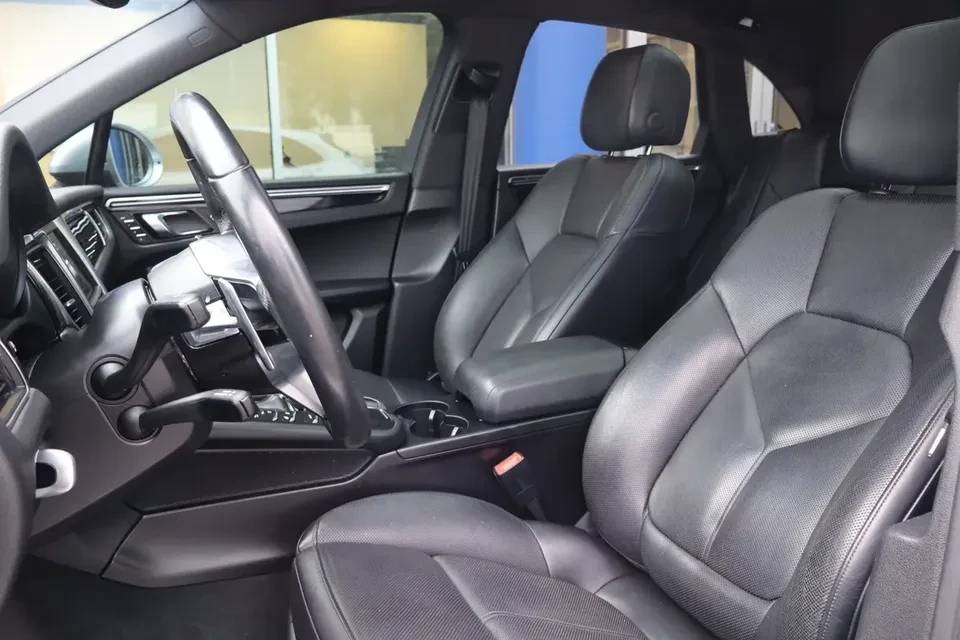 2016 Porsche Macan S - Image 12 of 15