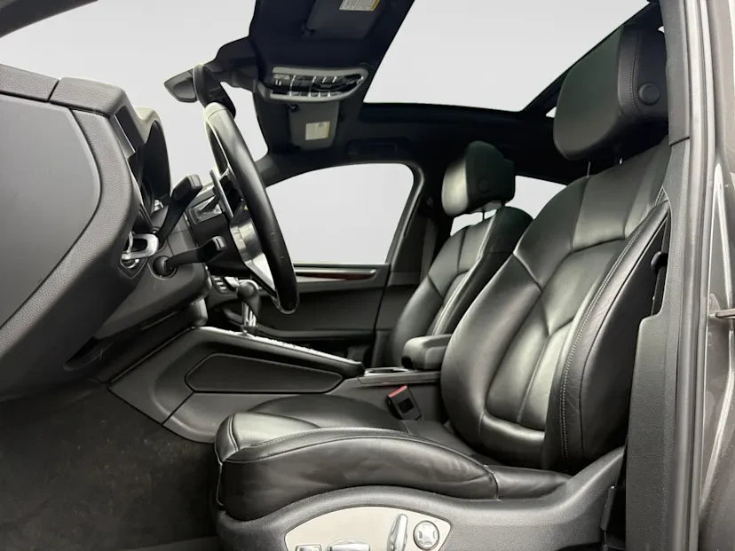 2016 Porsche Macan S - Image 5 of 12