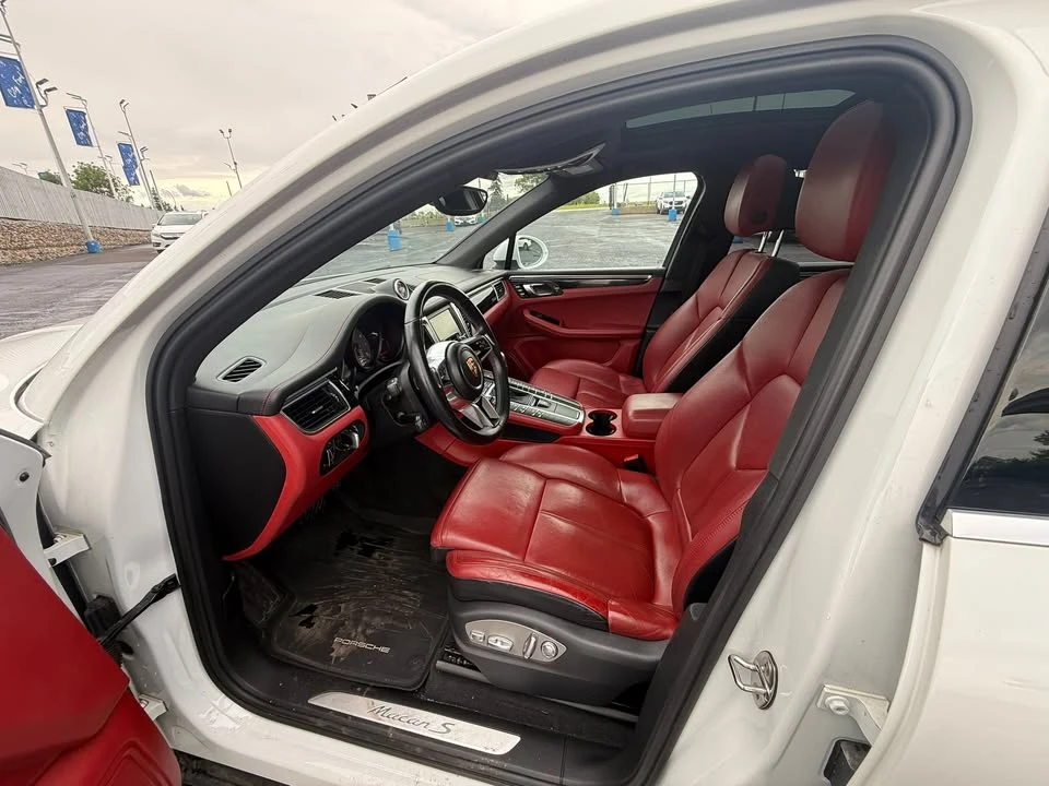 2016 Porsche Macan S - Image 9 of 15