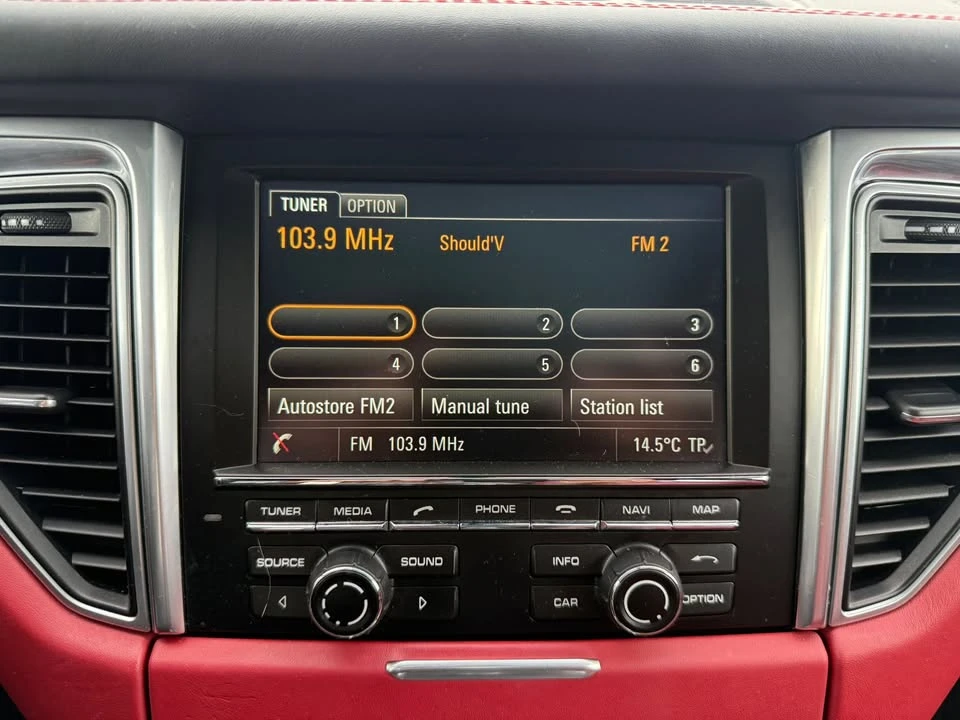 2016 Porsche Macan S - Image 14 of 15