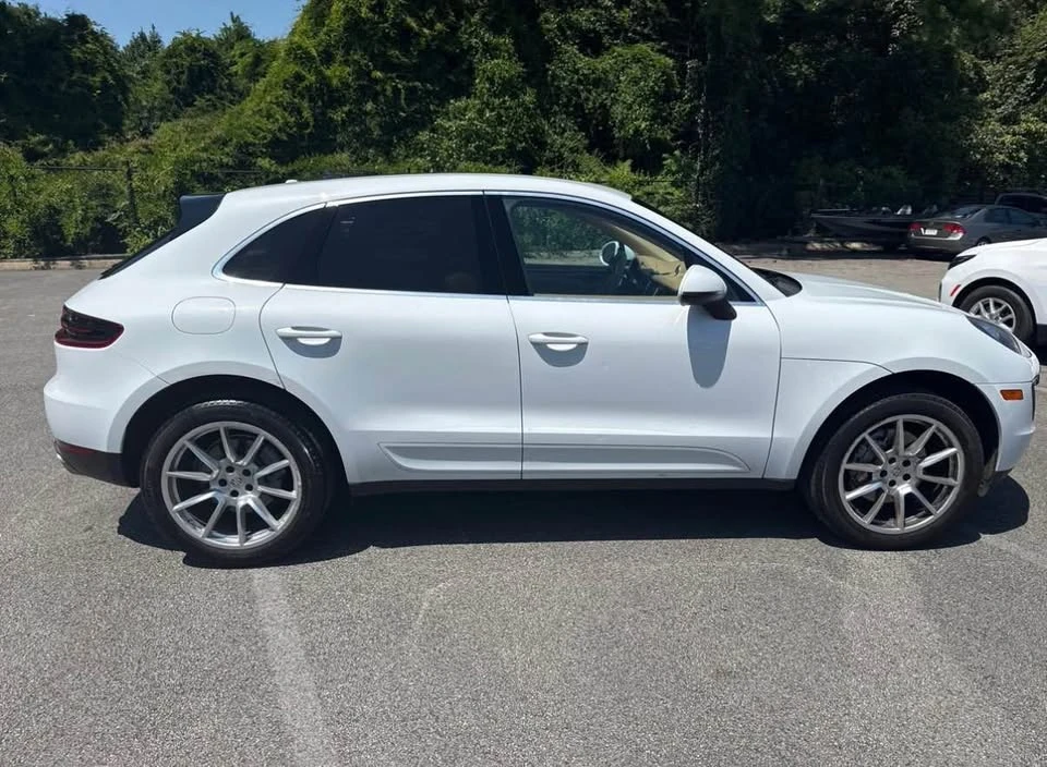 2016 Porsche Macan S - Image 2 of 20