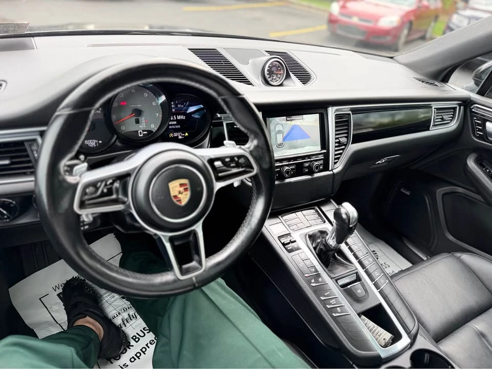 2016 Porsche Macan S - Image 14 of 20