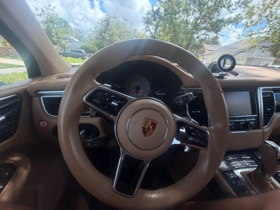 2016 Porsche Macan S - Image 18 of 20