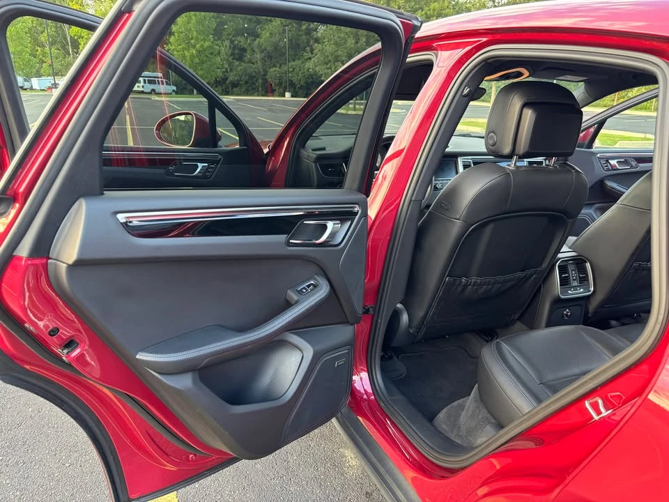 2016 Porsche Macan S - Image 10 of 20