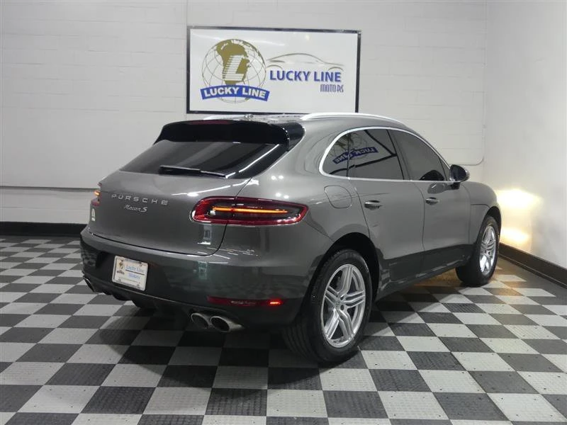 2016 Porsche Macan S - Image 10 of 20