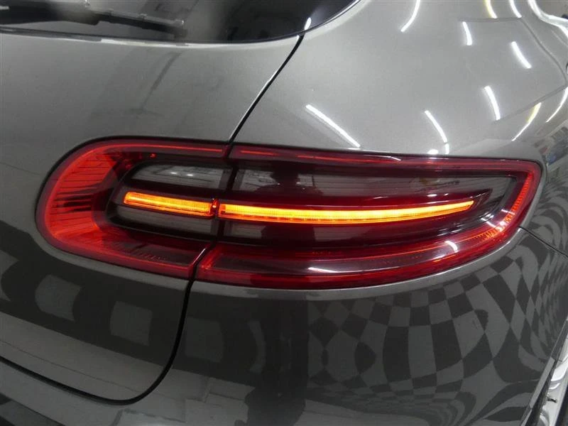 2016 Porsche Macan S - Image 15 of 20