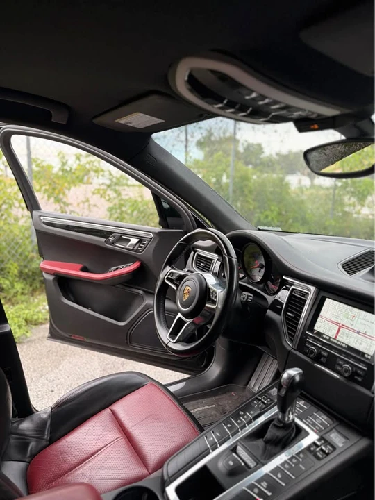 2016 Porsche Macan S - Image 12 of 13