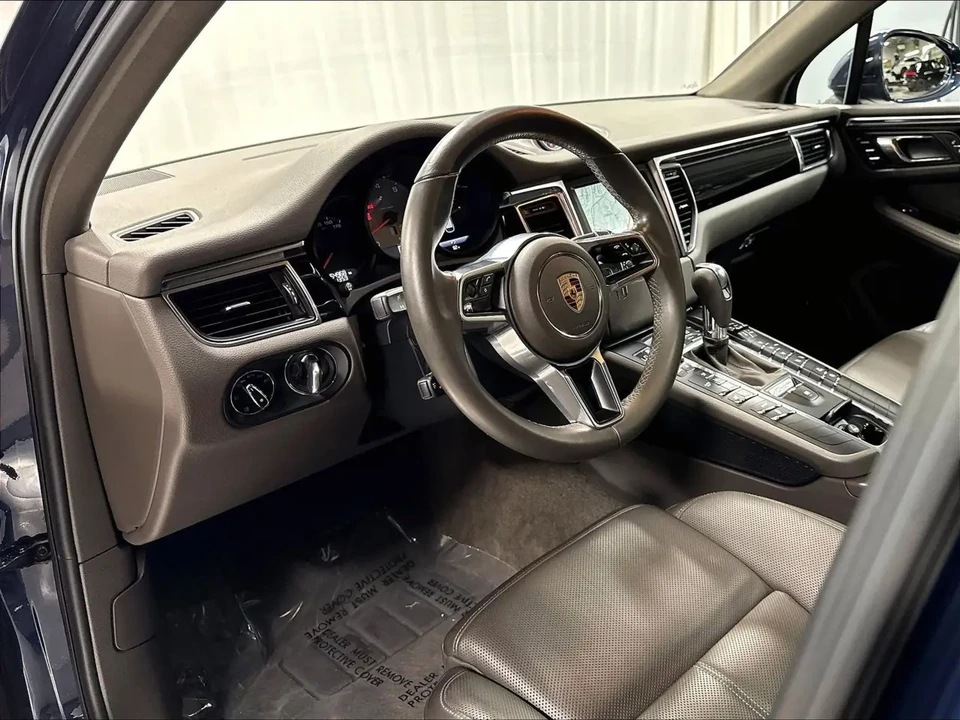 2016 Porsche Macan S - Image 4 of 5