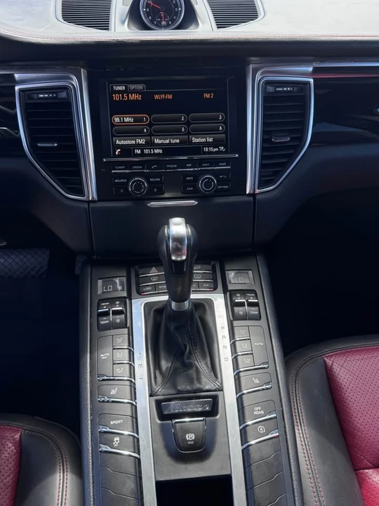 2016 Porsche Macan S - Image 13 of 15