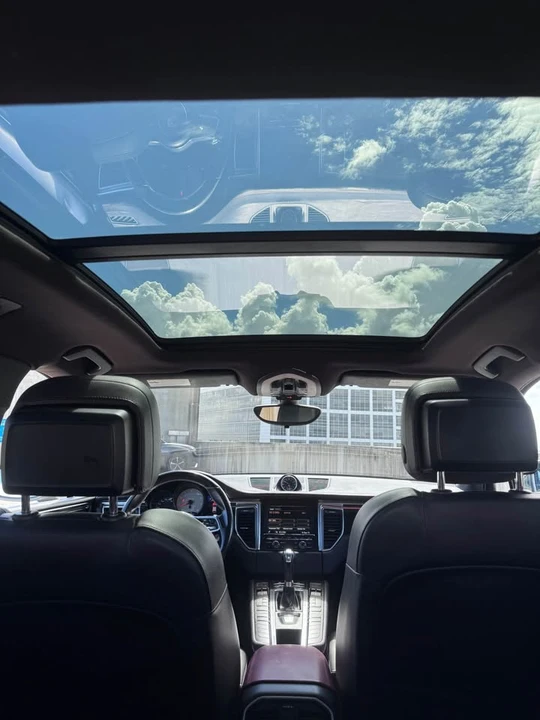 2016 Porsche Macan S - Image 14 of 15