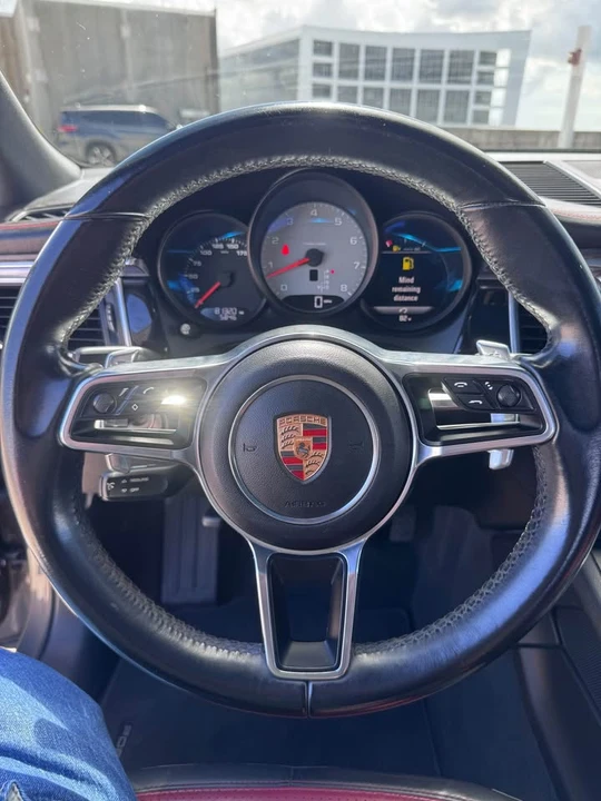 2016 Porsche Macan S - Image 9 of 15