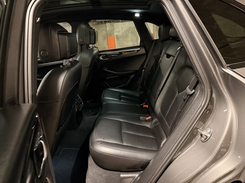 2016 Porsche Macan S - Image 17 of 31
