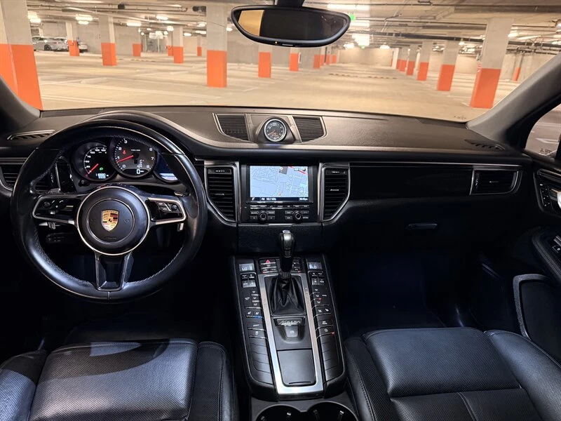 2016 Porsche Macan S - Image 24 of 31